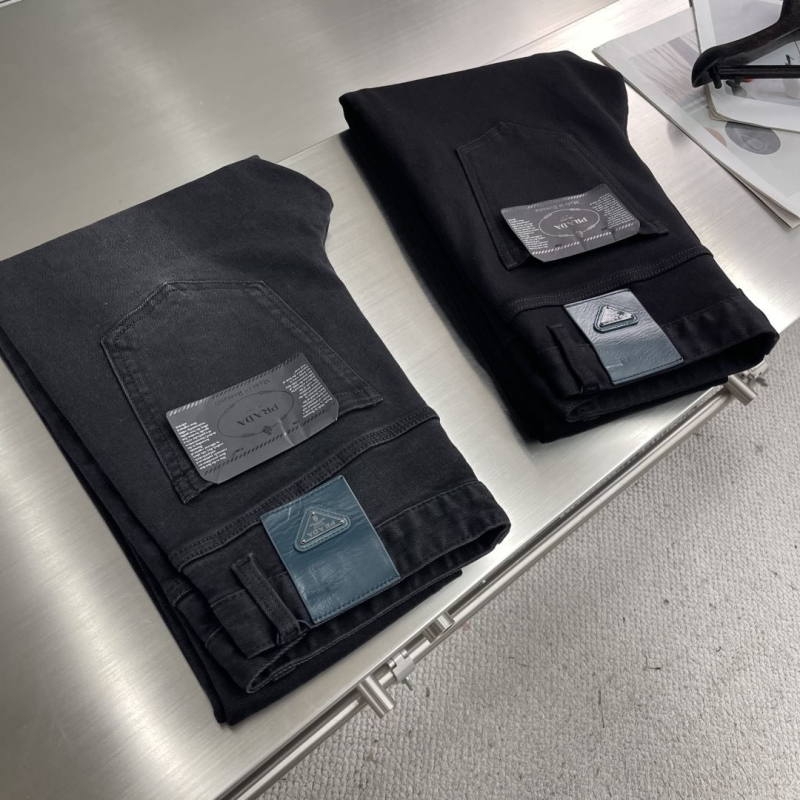 Pra*a long pants